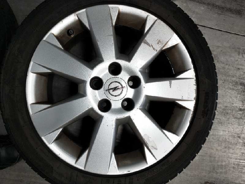 Recambio de juego llantas para opel signum básico referencia OEM IAM  JUEGO RUEDAS EN 17 PULGADAS CUBIERTAS 2254517