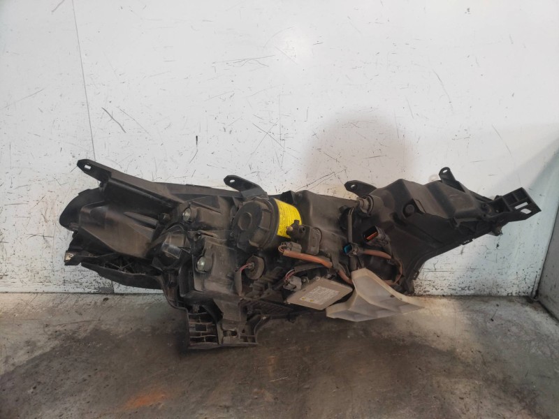 Recambio de faro izquierdo para citroen c-crosser exclusive referencia OEM IAM   