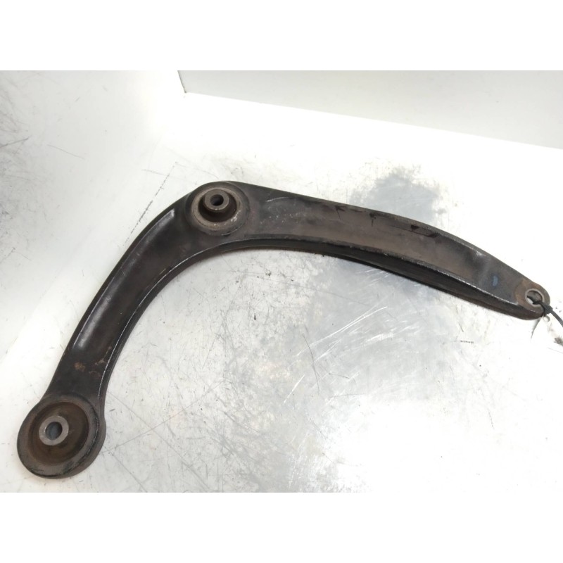 Recambio de brazo suspension inferior delantero izquierdo para citroen c4 picasso 1.6 16v hdi fap referencia OEM IAM 566793AL  