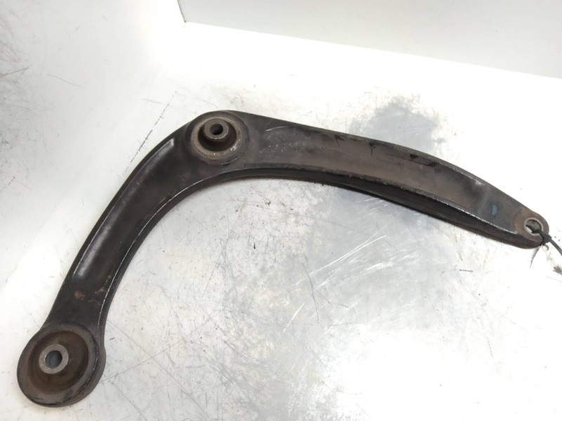 Recambio de brazo suspension inferior delantero izquierdo para citroen c4 picasso 1.6 16v hdi fap referencia OEM IAM 566793AL  