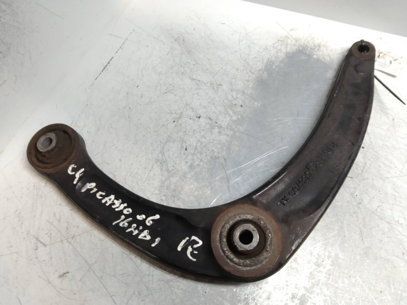 Recambio de brazo suspension inferior delantero izquierdo para citroen c4 picasso 1.6 16v hdi fap referencia OEM IAM 566793AL  