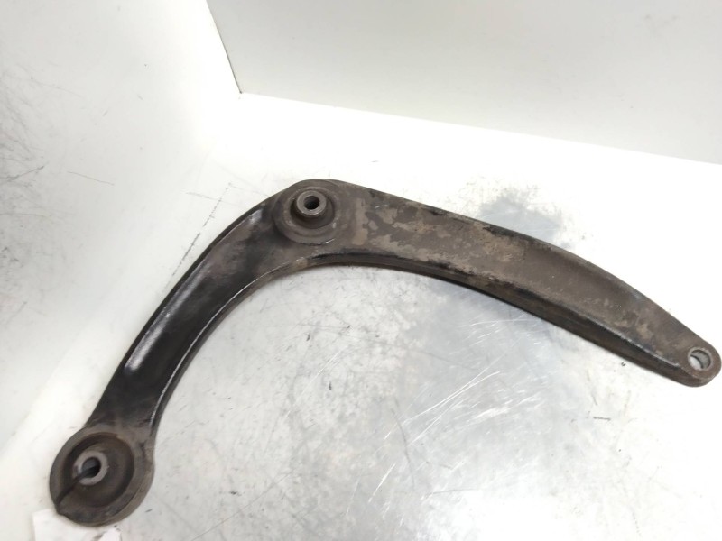 Recambio de brazo suspension inferior delantero izquierdo para citroen c4 grand picasso millenium referencia OEM IAM   