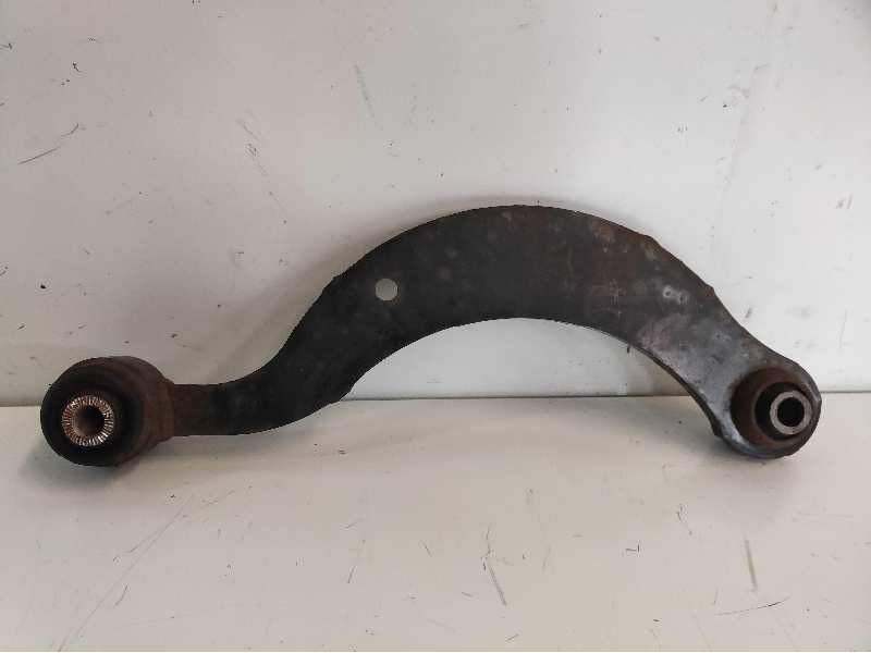 Recambio de brazo suspension superior trasero derecho para toyota avensis (t27) premium referencia OEM IAM   