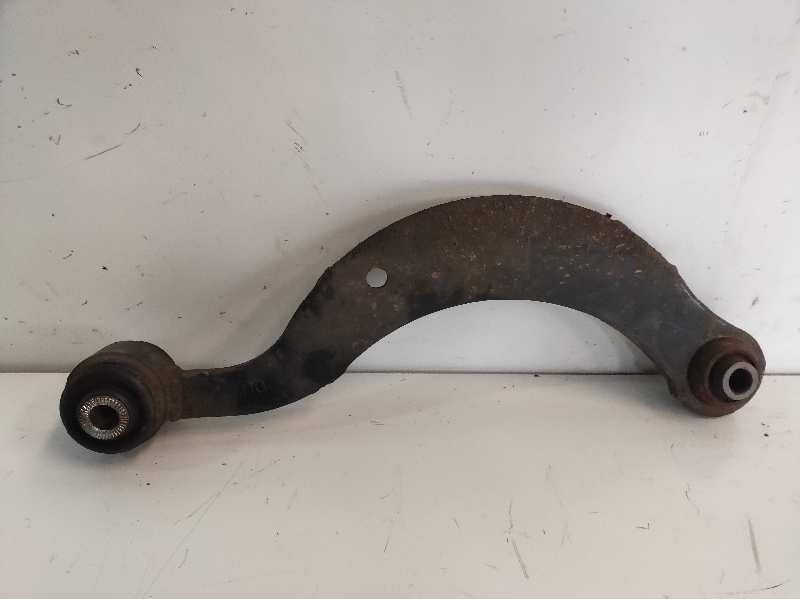Recambio de brazo suspension superior trasero izquierdo para toyota avensis (t27) premium referencia OEM IAM   