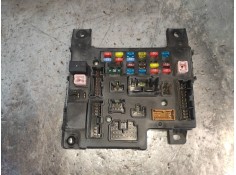 Recambio de caja reles / fusibles para citroen c-crosser exclusive referencia OEM IAM 8637A320 519344113 