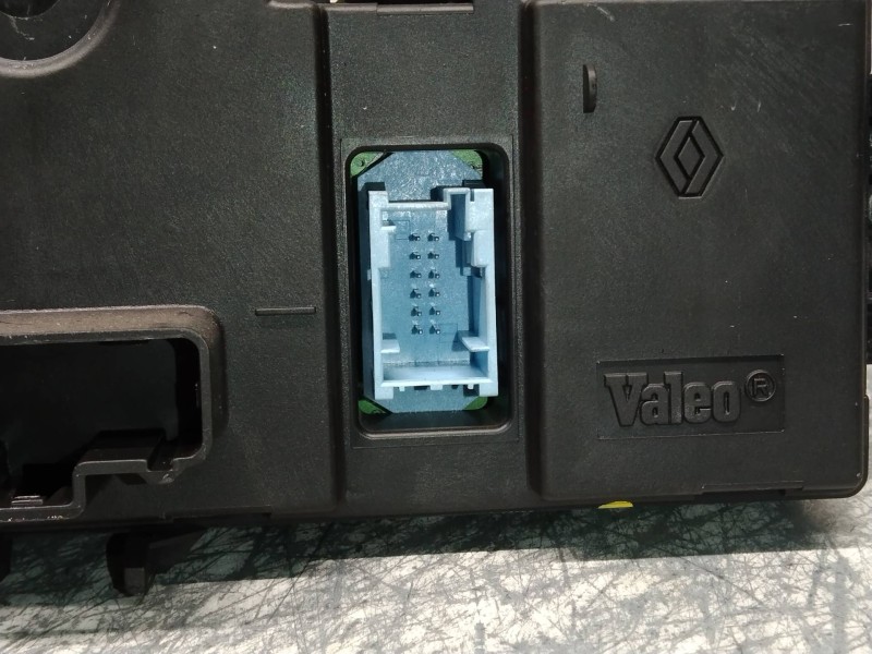 Recambio de mando calefaccion / aire acondicionado para renault grand modus authentique referencia OEM IAM 8200563524 69340012 