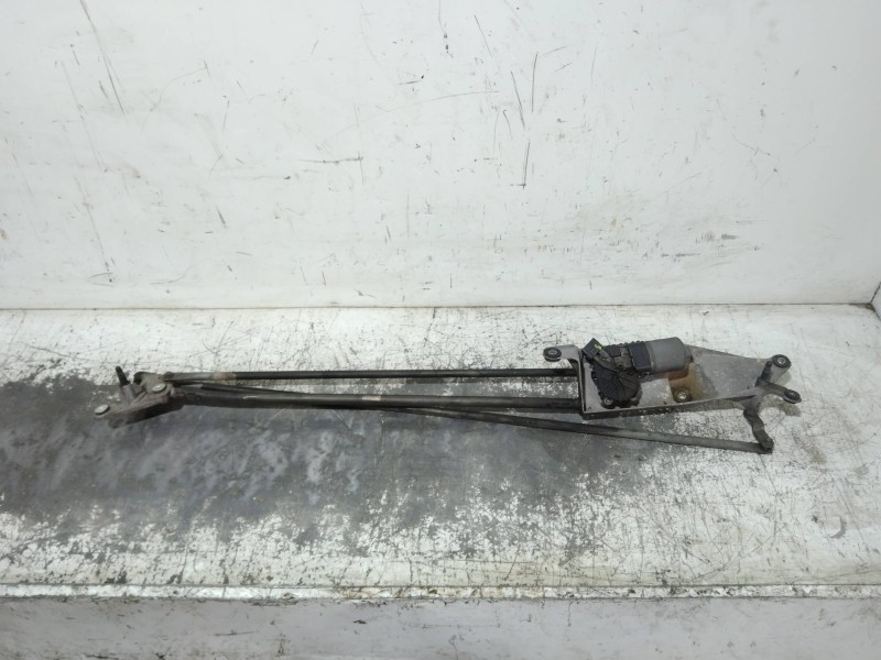 Recambio de motor limpia delantero para renault grand modus authentique referencia OEM IAM 0390241777  