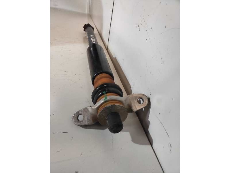 Recambio de amortiguador trasero derecho para hyundai i20 classic referencia OEM IAM 55300C8000  