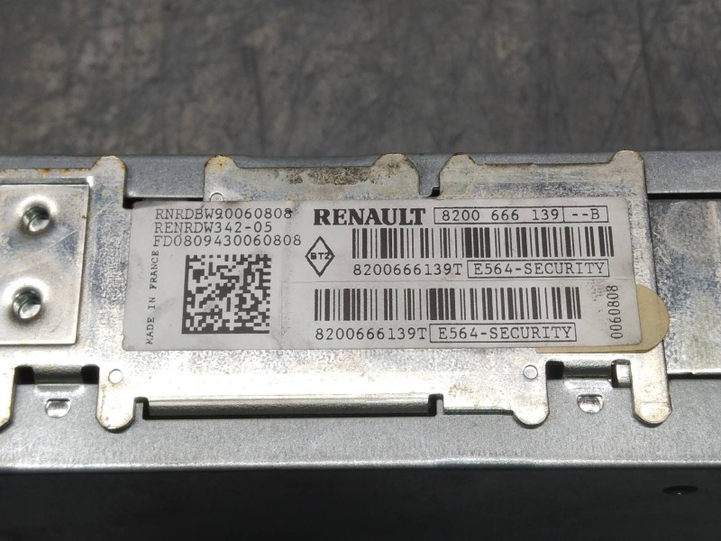 Recambio de sistema audio / radio cd para renault grand modus authentique referencia OEM IAM 8200666139B 8200666139T 