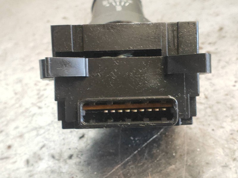 Recambio de mando limpia para citroen c-crosser exclusive referencia OEM IAM E532016  