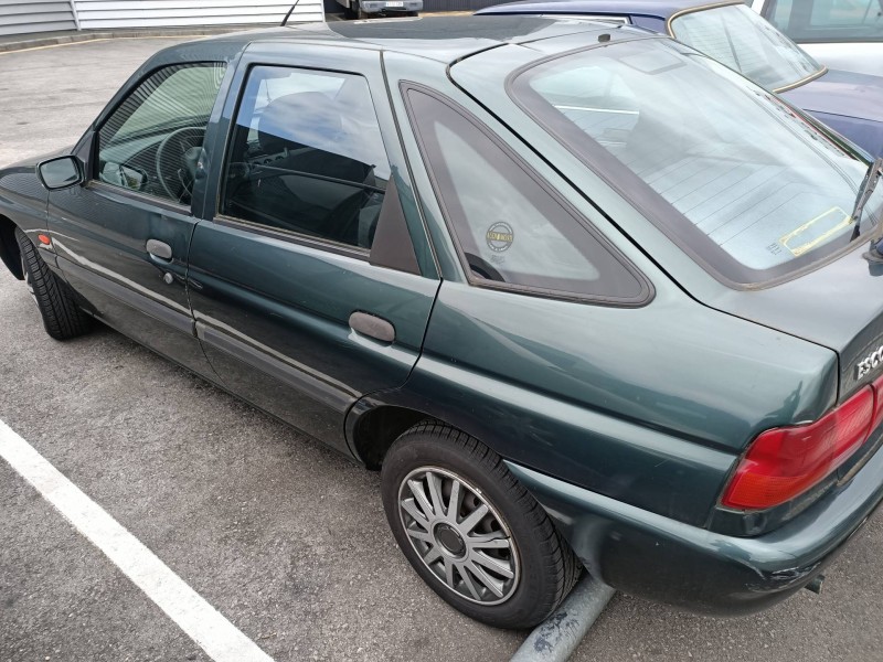 ford escort berl./turnier del año 1999