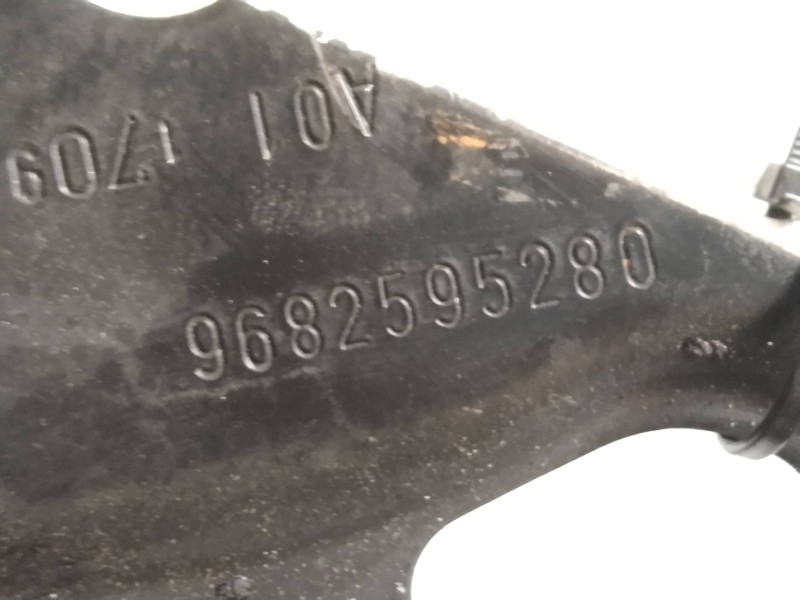 Recambio de brazo suspension superior delantero izquierdo para citroen c5 berlina exclusive referencia OEM IAM 9682595280  