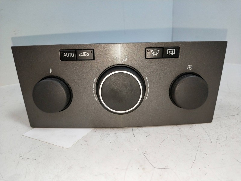 Recambio de mando calefaccion / aire acondicionado para opel zafira b cosmo referencia OEM IAM 13168100 90151257 