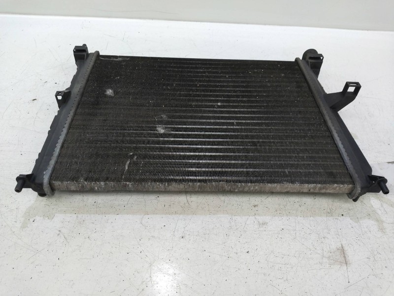 Recambio de radiador agua para renault clio iii 1.2 16v referencia OEM IAM 8200523416  