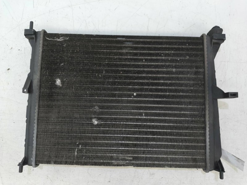 Recambio de radiador agua para renault clio iii 1.2 16v referencia OEM IAM 8200523416  