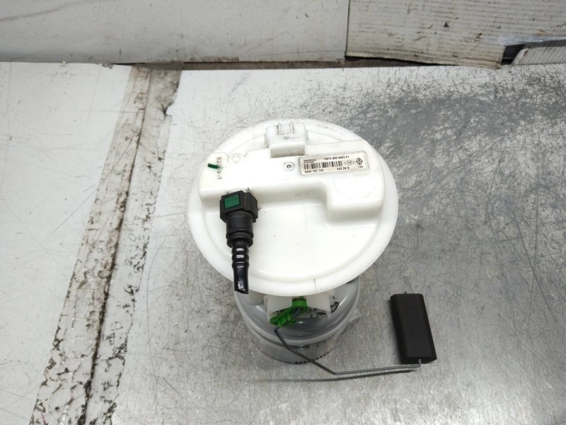 Recambio de bomba combustible para renault clio grandtour exception referencia OEM IAM 8200727740 0974685990201 