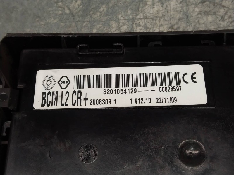 Recambio de caja reles / fusibles para renault clio grandtour exception referencia OEM IAM 8201054129 20083091 00028597 BCML2CR