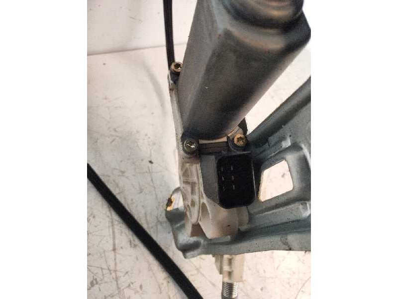 Recambio de elevalunas delantero derecho para mercedes clase c (w203) sportcoupe c 200 cdi (la) (203.707) referencia OEM IAM 990