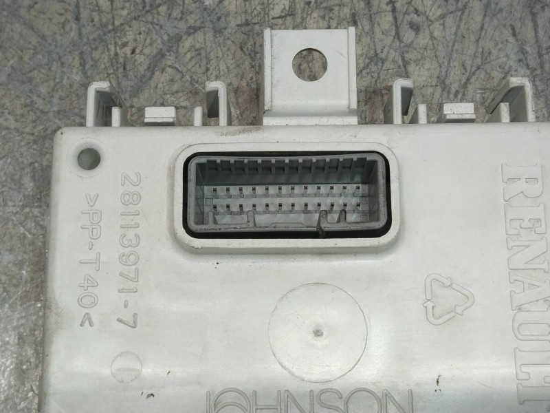 Recambio de modulo electronico para renault clio grandtour exception referencia OEM IAM 280380655R 1917779M NS0288119