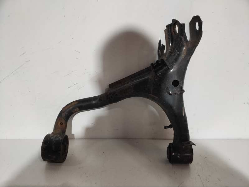 Recambio de brazo suspension superior trasero derecho para land rover discovery v6 td se referencia OEM IAM   