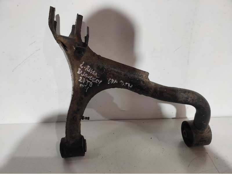 Recambio de brazo suspension superior trasero derecho para land rover discovery v6 td se referencia OEM IAM   