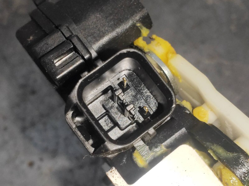 Recambio de motor cierre centralizado trasero derecho para citroen c-crosser exclusive referencia OEM IAM   