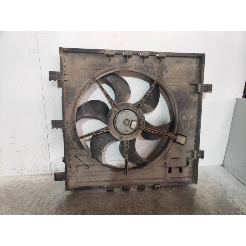 Recambio de electroventilador para mercedes vito (w638) caja cerrada 108 d  (638.064) referencia OEM IAM 6385000693 2259411060 