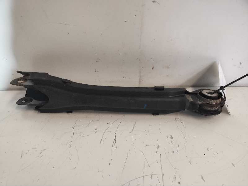 Recambio de brazo suspension inferior trasero derecho para mercedes clase cls (w218) cls 350 cdi be (218.323) referencia OEM IAM
