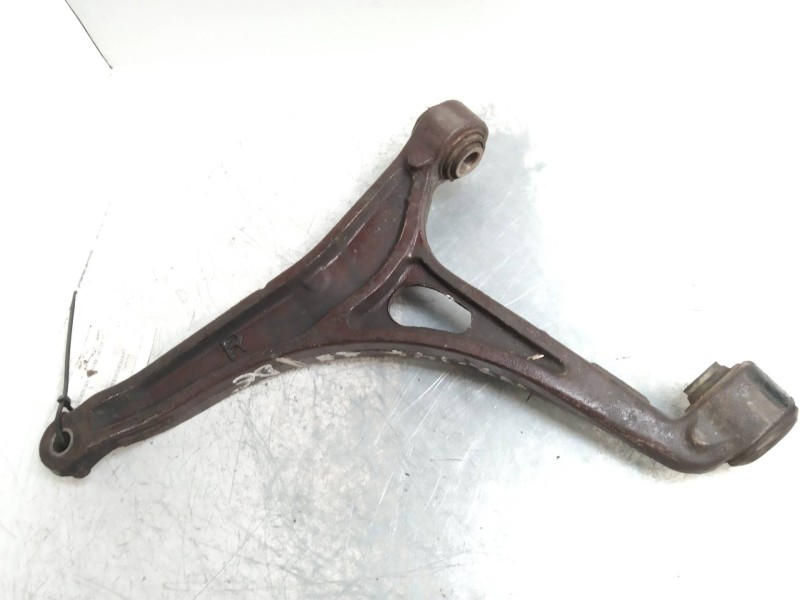 Recambio de brazo suspension inferior delantero derecho para citroen bx berlina 1.4 (150j) referencia OEM IAM   