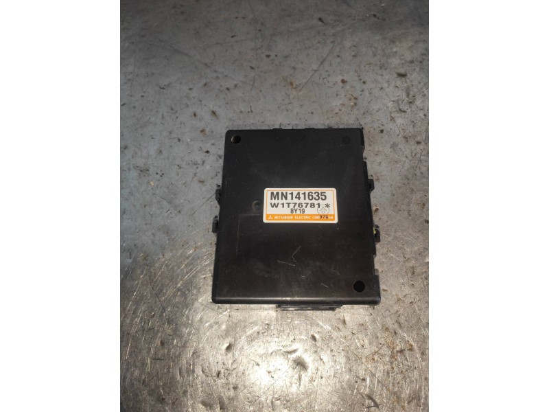 Recambio de modulo electronico para citroen c-crosser exclusive referencia OEM IAM W1T76781 MN141635 