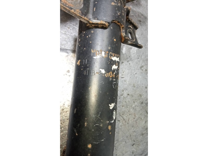 Recambio de amortiguador delantero derecho para ford fiesta courier familiar referencia OEM IAM 94FB18045EB  