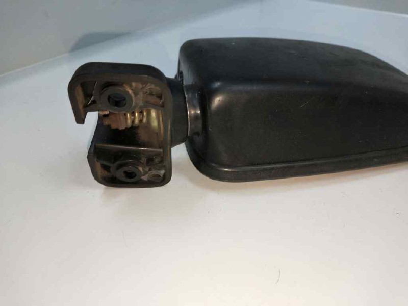 Recambio de retrovisor derecho para kia besta referencia OEM IAM   