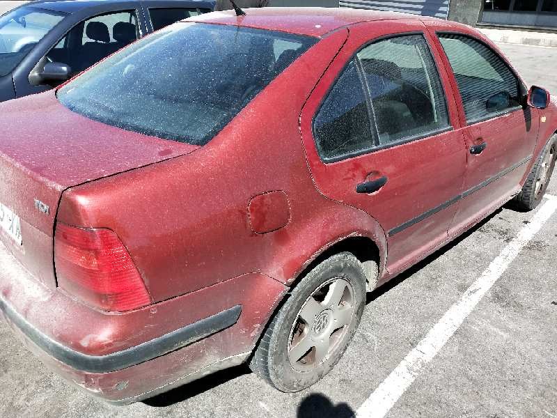 volkswagen bora berlina (1j2) del año 1999