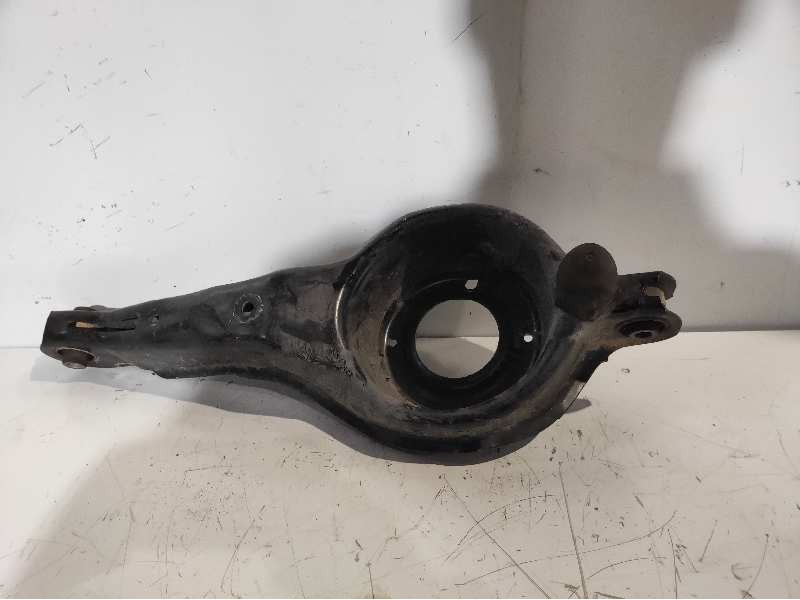 Recambio de brazo suspension inferior trasero izquierdo para ford c-max (ceu) trend referencia OEM IAM   