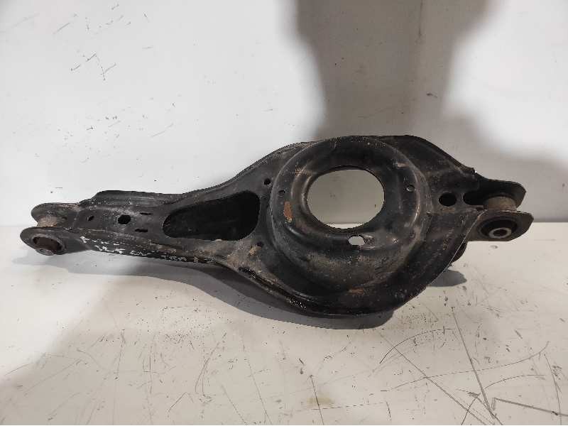 Recambio de brazo suspension inferior trasero izquierdo para ford c-max (ceu) trend referencia OEM IAM   