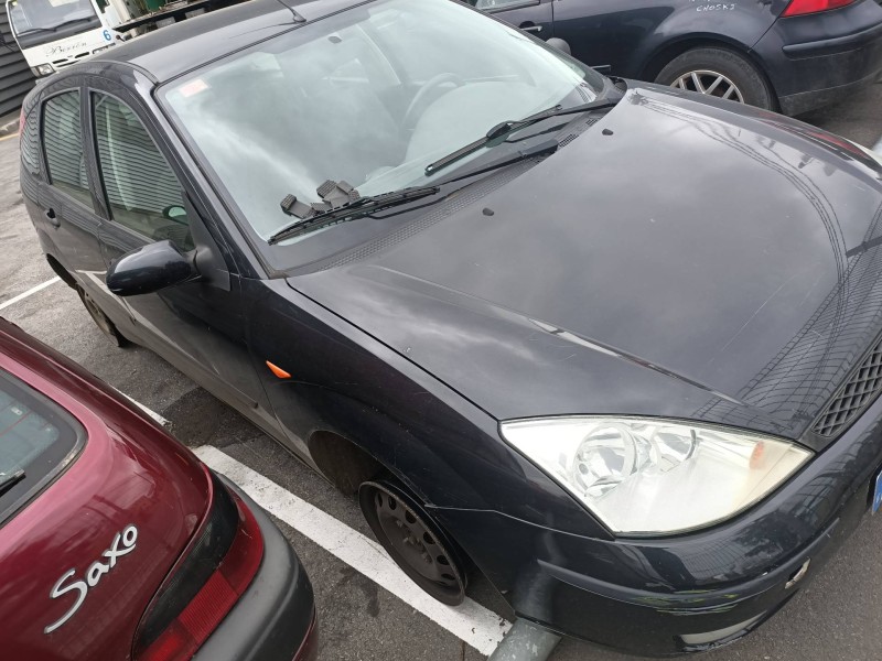 ford focus berlina (cak) del año 2001