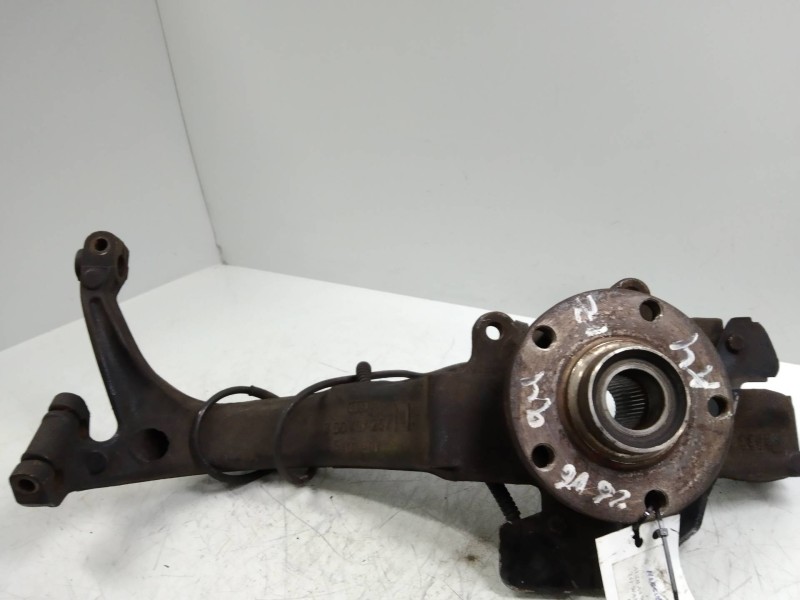 Recambio de mangueta delantera izquierda para audi a4 berlina (b5) 2.6 quattro referencia OEM IAM   