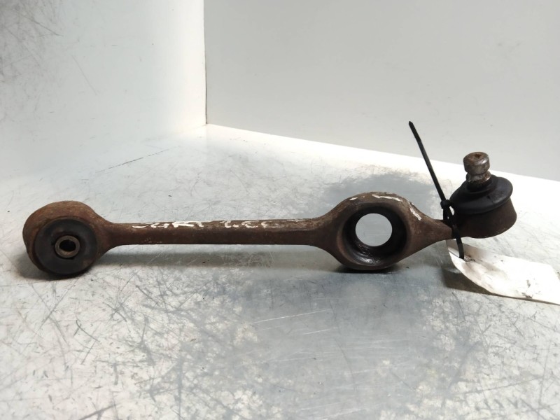 Recambio de brazo suspension inferior delantero izquierdo para ford escort berl./turn./cab./express 1.6 referencia OEM IAM   