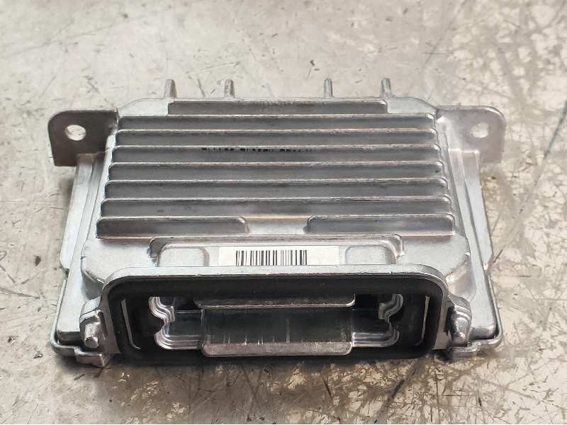 Recambio de centralita faros xenon para ford kuga (cbs) 1.5 ecoboost cat referencia OEM IAM 89089352  