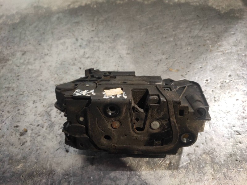 Recambio de motor cierre centralizado delantero derecho para seat ibiza sc (6j1) sport referencia OEM IAM 5N1837016A 16A5N183701