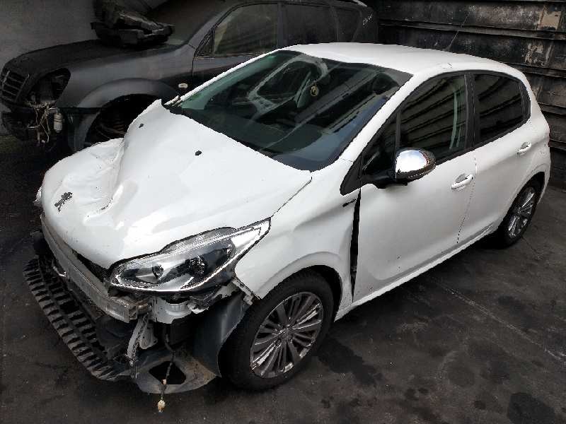 peugeot 208 del año 2016