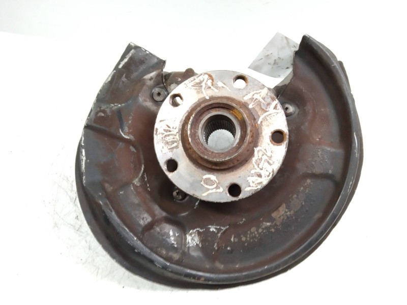 Recambio de mangueta trasera derecha para audi rs4 avant (b5) referencia OEM IAM   