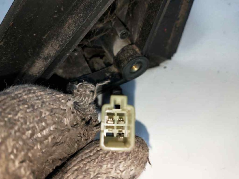 Recambio de retrovisor derecho para kia clarus 2.0 cat referencia OEM IAM   ELECTRICO