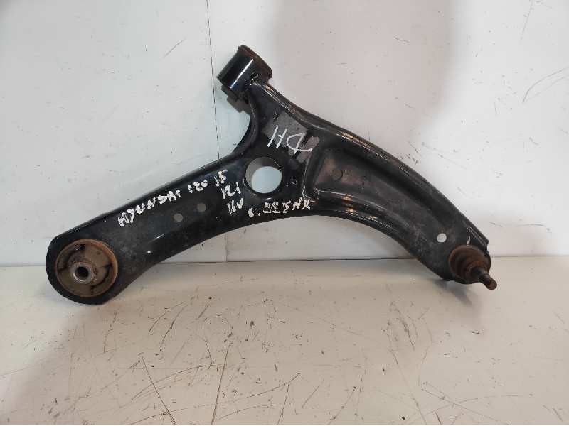Recambio de brazo suspension inferior delantero derecho para hyundai i20 classic referencia OEM IAM   