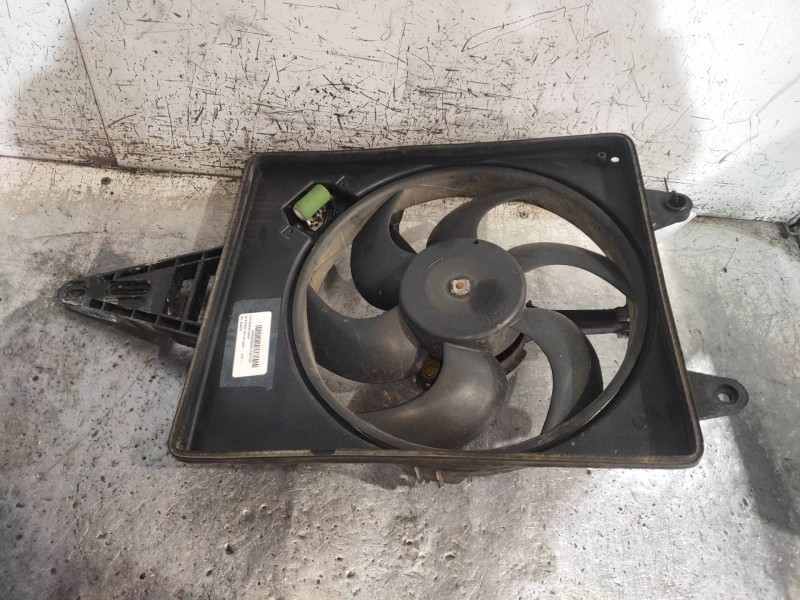 Recambio de electroventilador para alfa romeo 155 1.8 t.spark referencia OEM IAM 8240077  