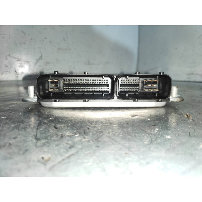 Recambio de centralita motor uce para audi a4 avant (8e) 2.5 tdi (114kw) referencia OEM IAM 0281010492 8E0907401 