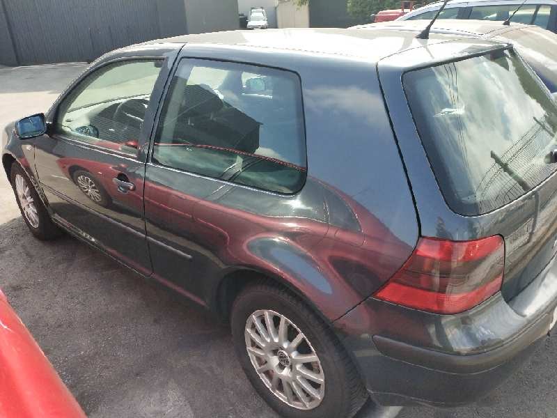 volkswagen golf iv berlina (1j1) del año 2000