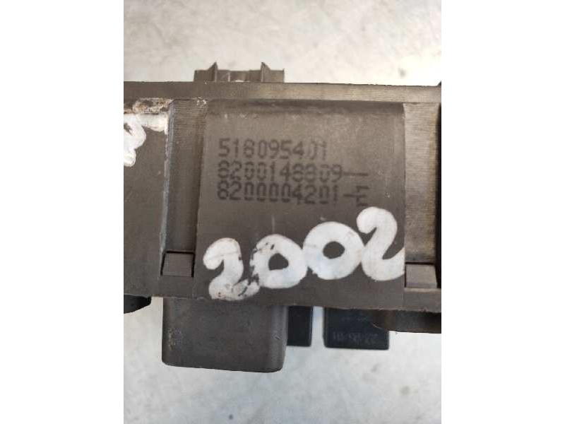 Recambio de caja reles / fusibles para renault laguna ii (bg0) authentique referencia OEM IAM 820004201E 8200148809 518095401