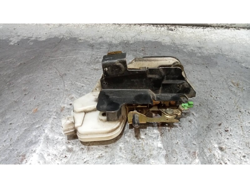 Recambio de motor cierre centralizado delantero derecho para mitsubishi montero pinin (h60/h70) 2000 gdi (3-ptas.) referencia OE