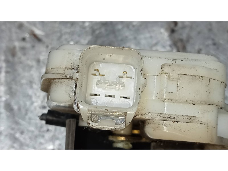 Recambio de motor cierre centralizado delantero derecho para mitsubishi montero pinin (h60/h70) 2000 gdi (3-ptas.) referencia OE